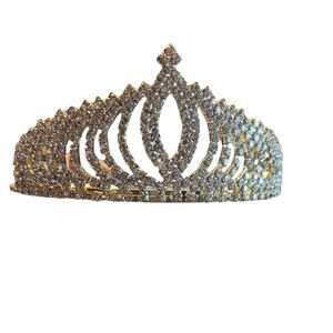NWOB~ Beautiful TIARA Hair Comb RHINESTONE Girls
Crown For Bridal,prom, play.